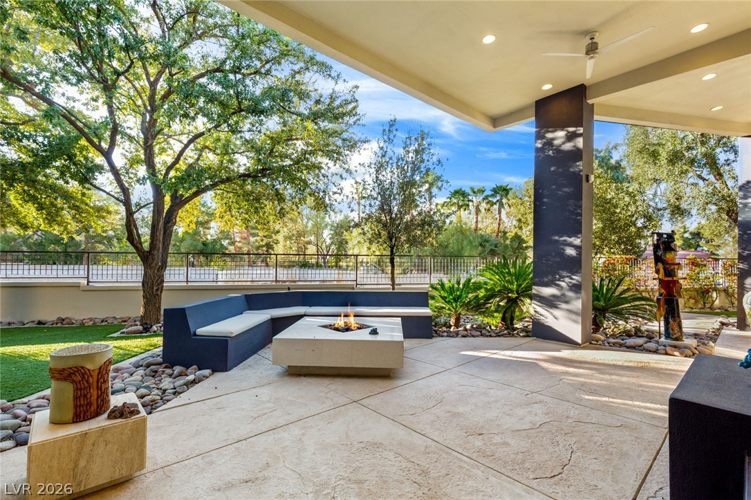 3754 Mesa Linda Drive