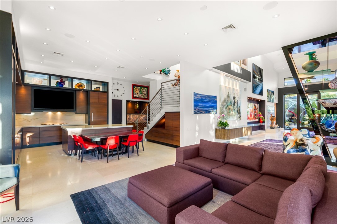 3754 Mesa Linda Drive