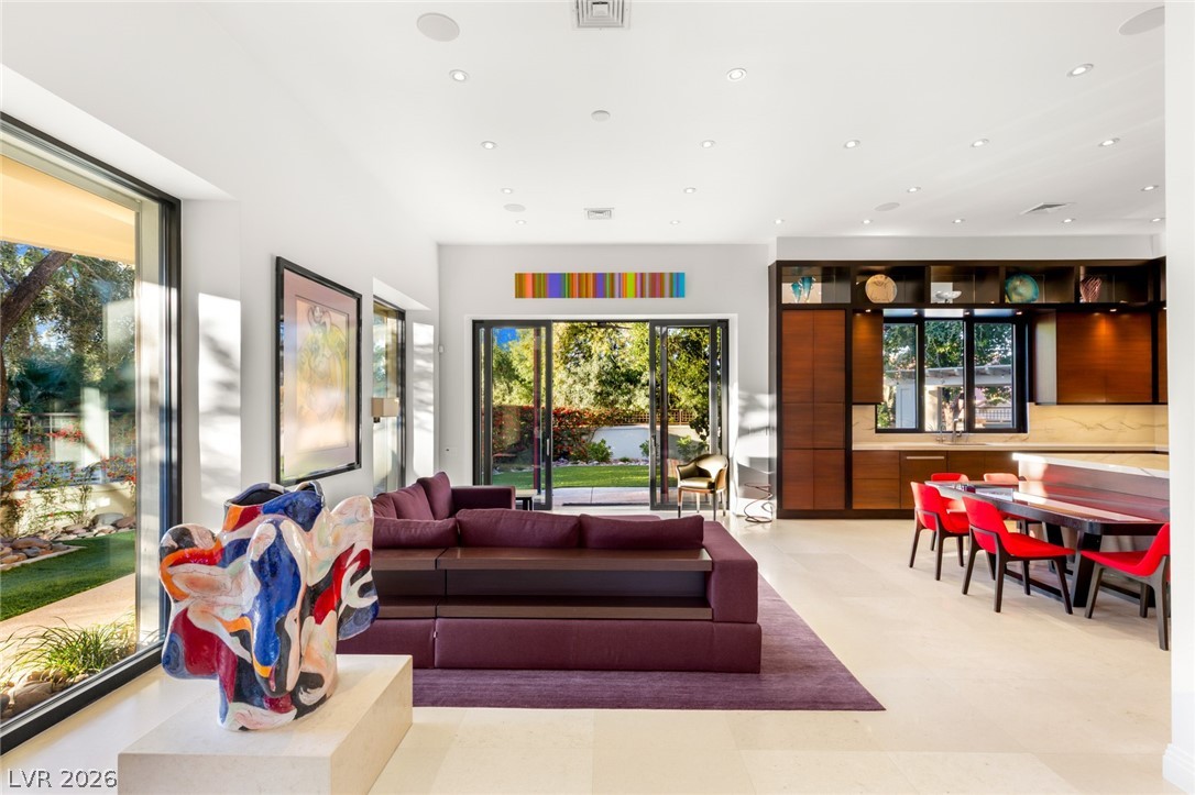 3754 Mesa Linda Drive