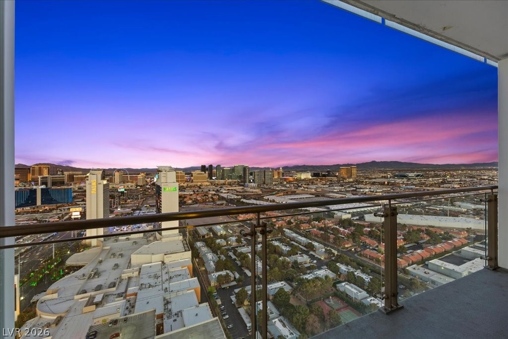 4381 West Flamingo Road 5118