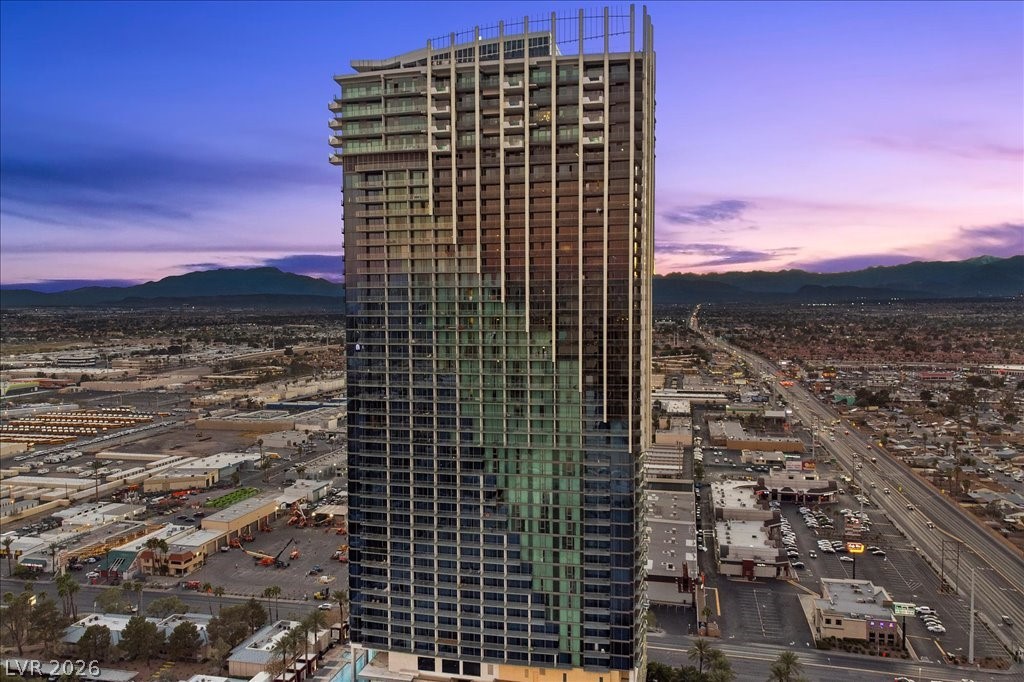 4381 West Flamingo Road 5118