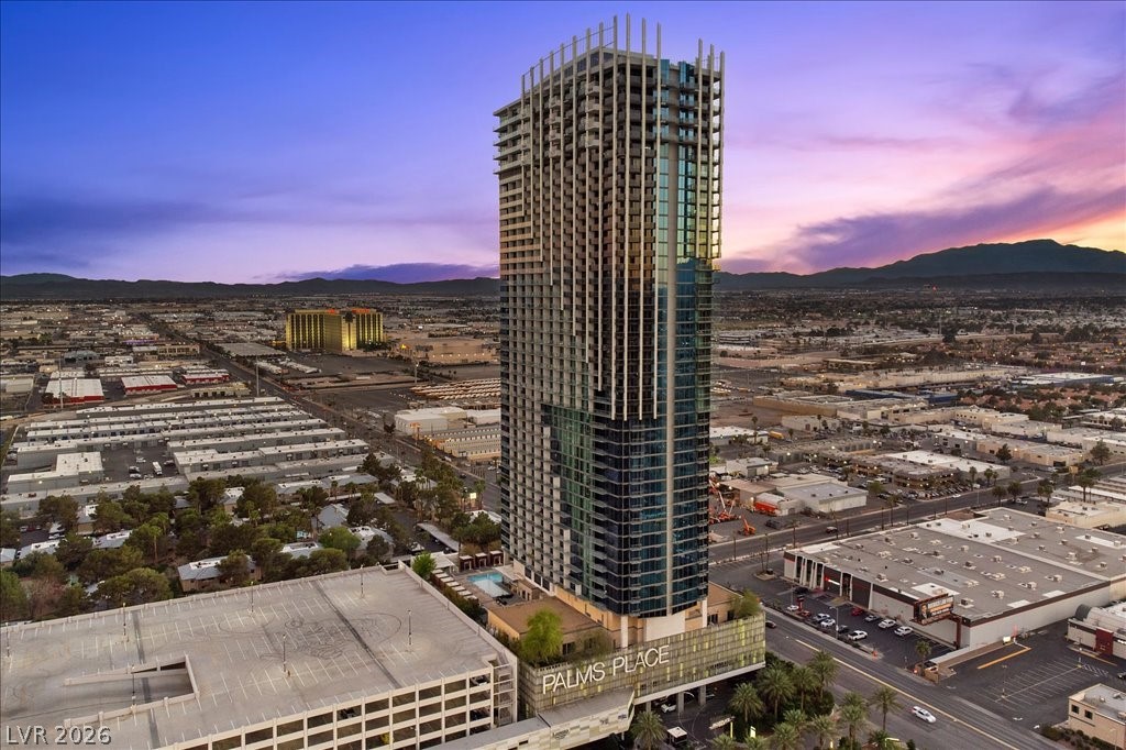 4381 West Flamingo Road 5118