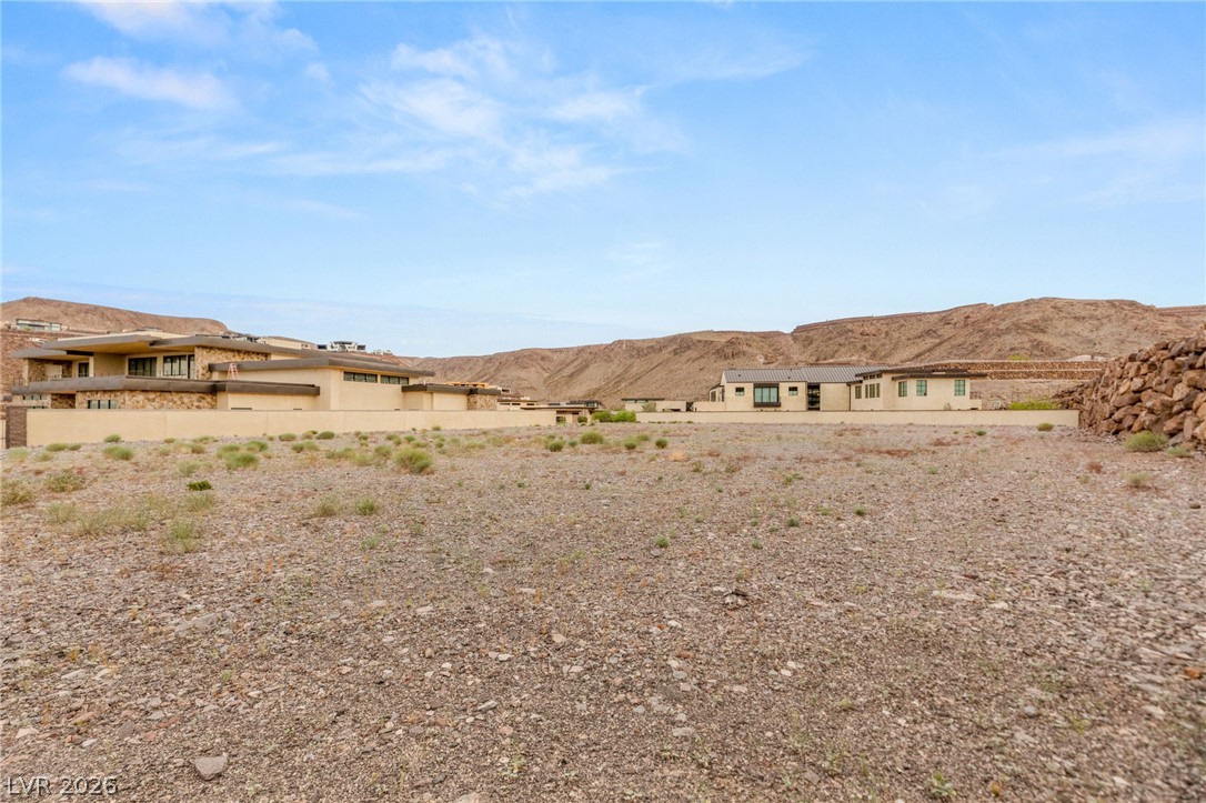 25 Sanctuary Peak Court