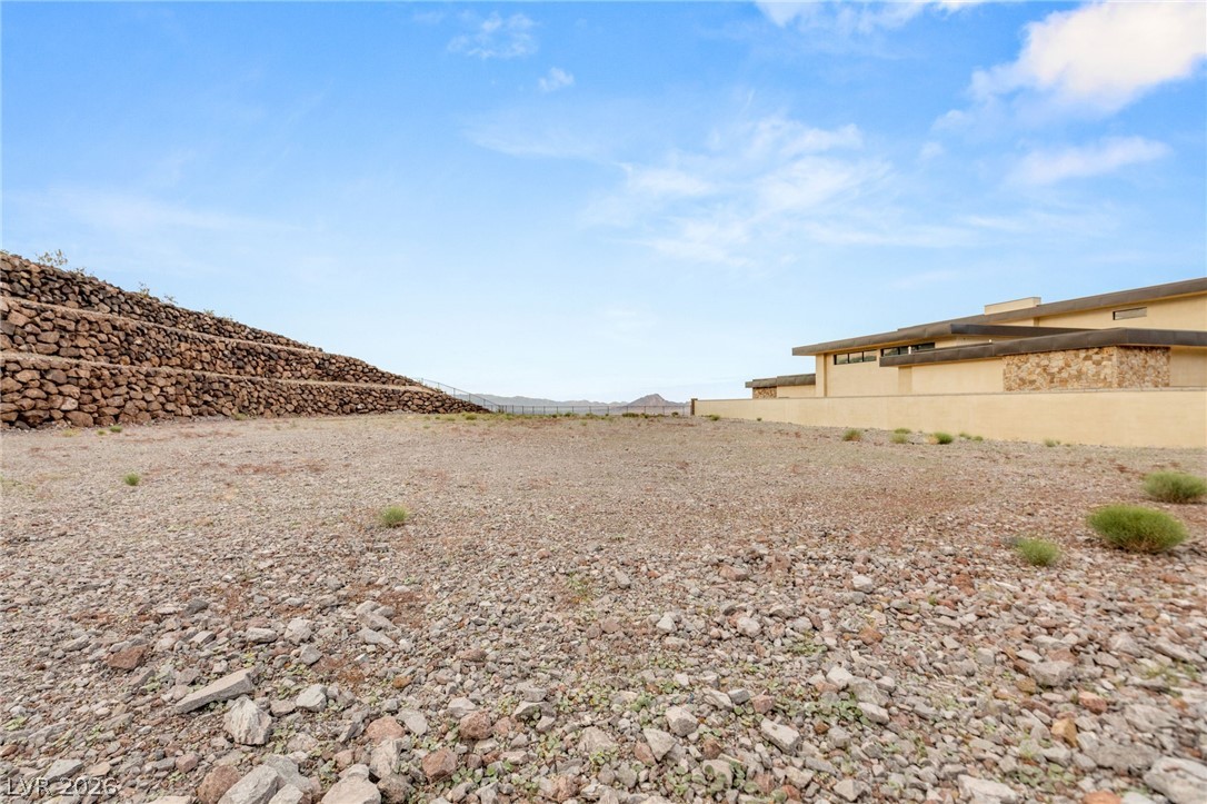 25 Sanctuary Peak Court
