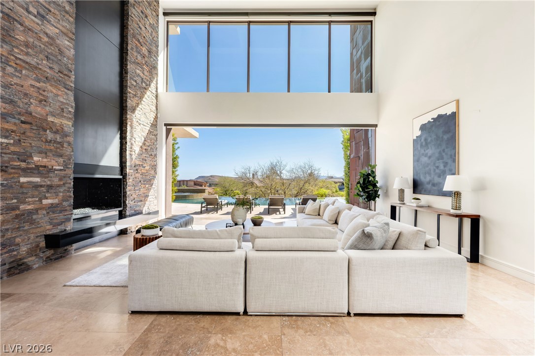 91 Hawk Ridge Drive