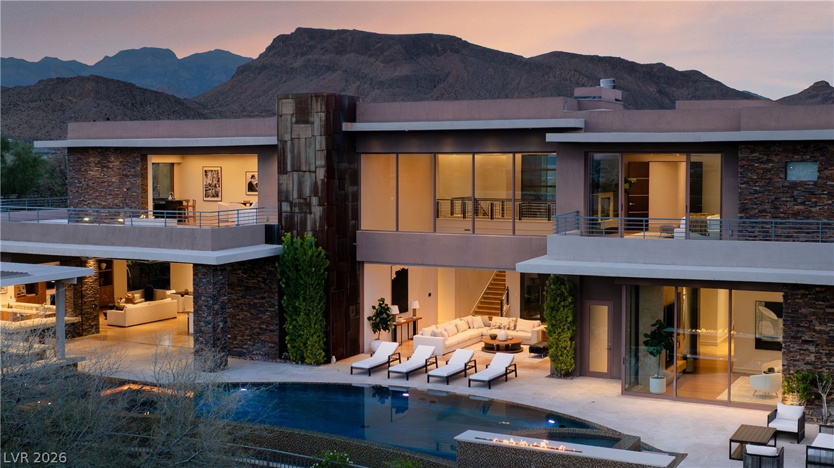 91 Hawk Ridge Drive