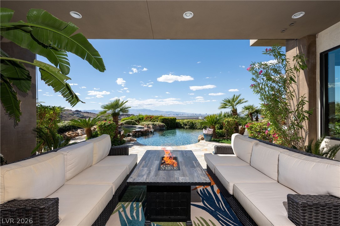 677 Boulder Summit Drive