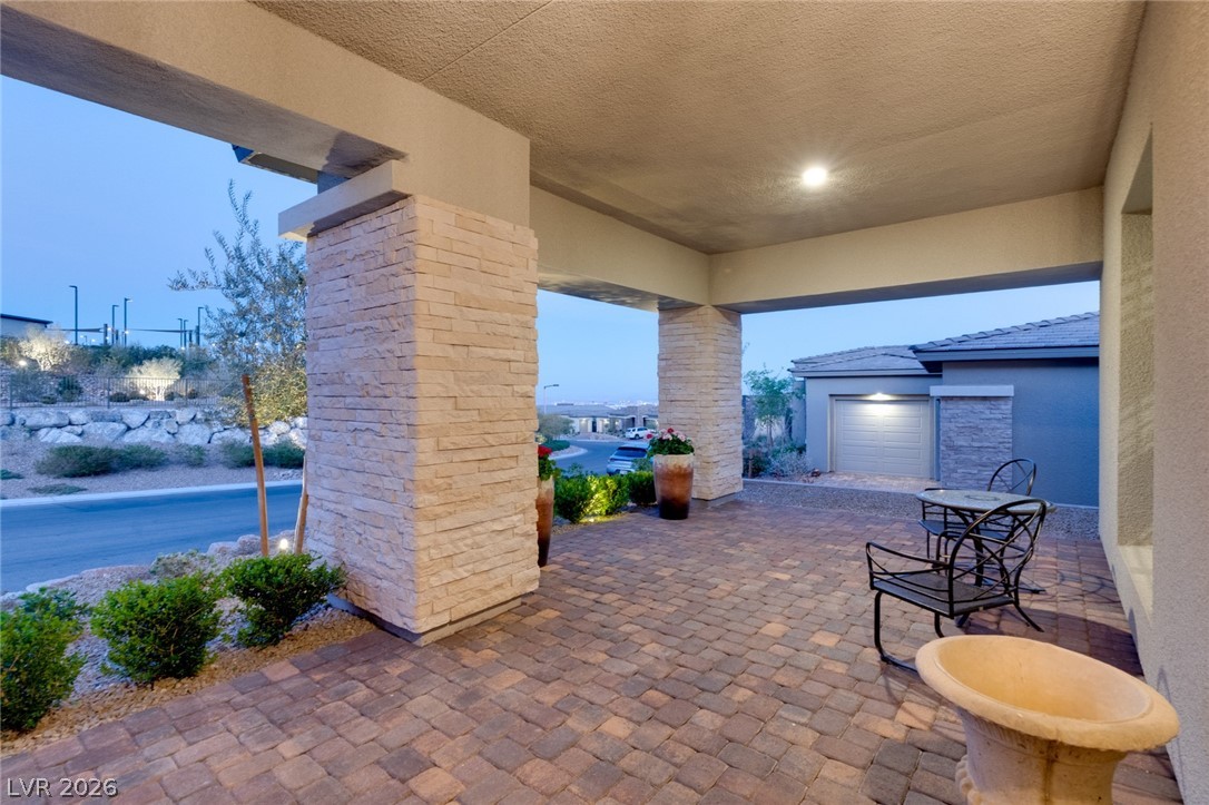 12596 Heritage Heights Drive