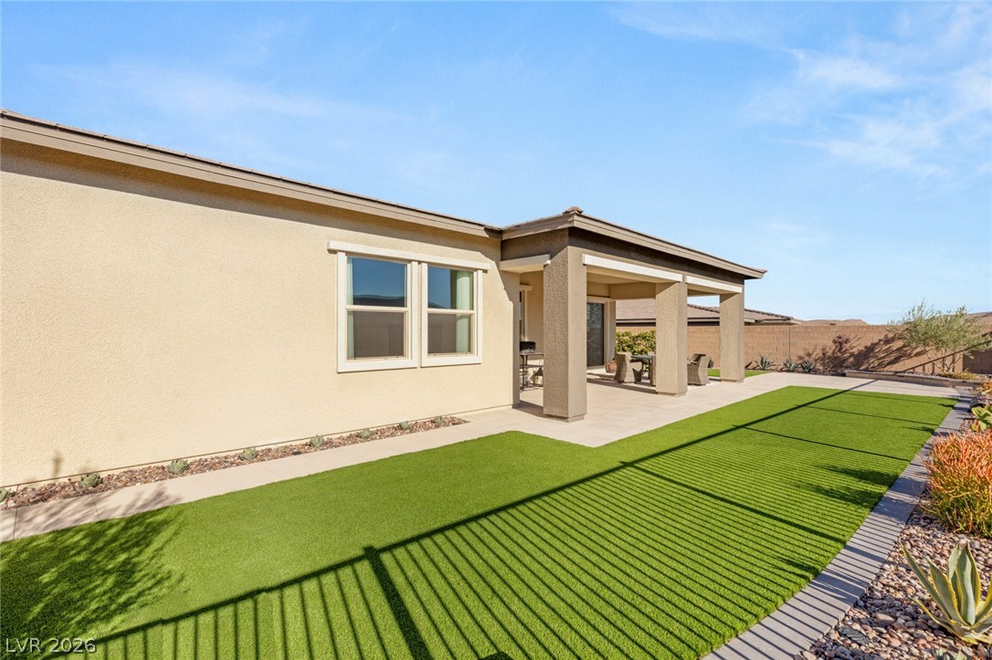 12596 Heritage Heights Drive