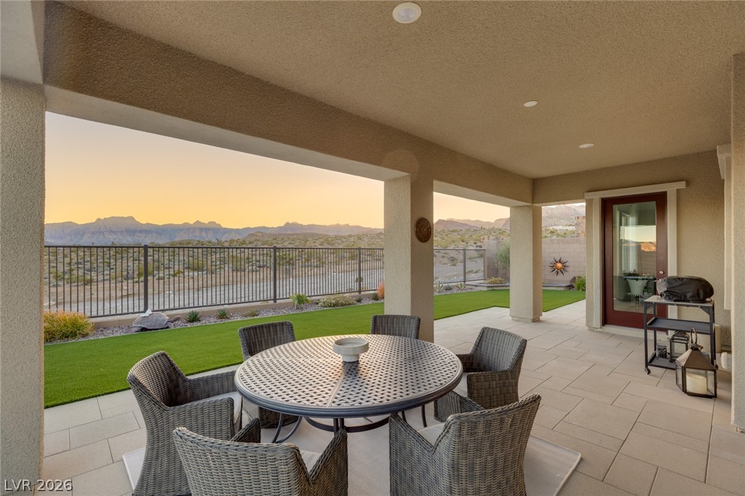 12596 Heritage Heights Drive