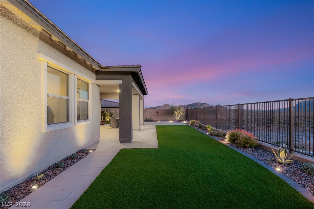 12596 Heritage Heights Drive