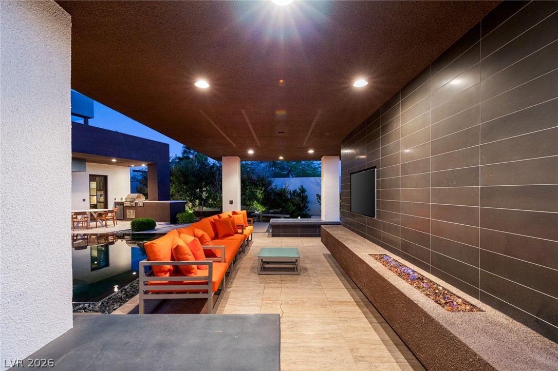 2805 Via Tazzoli Court
