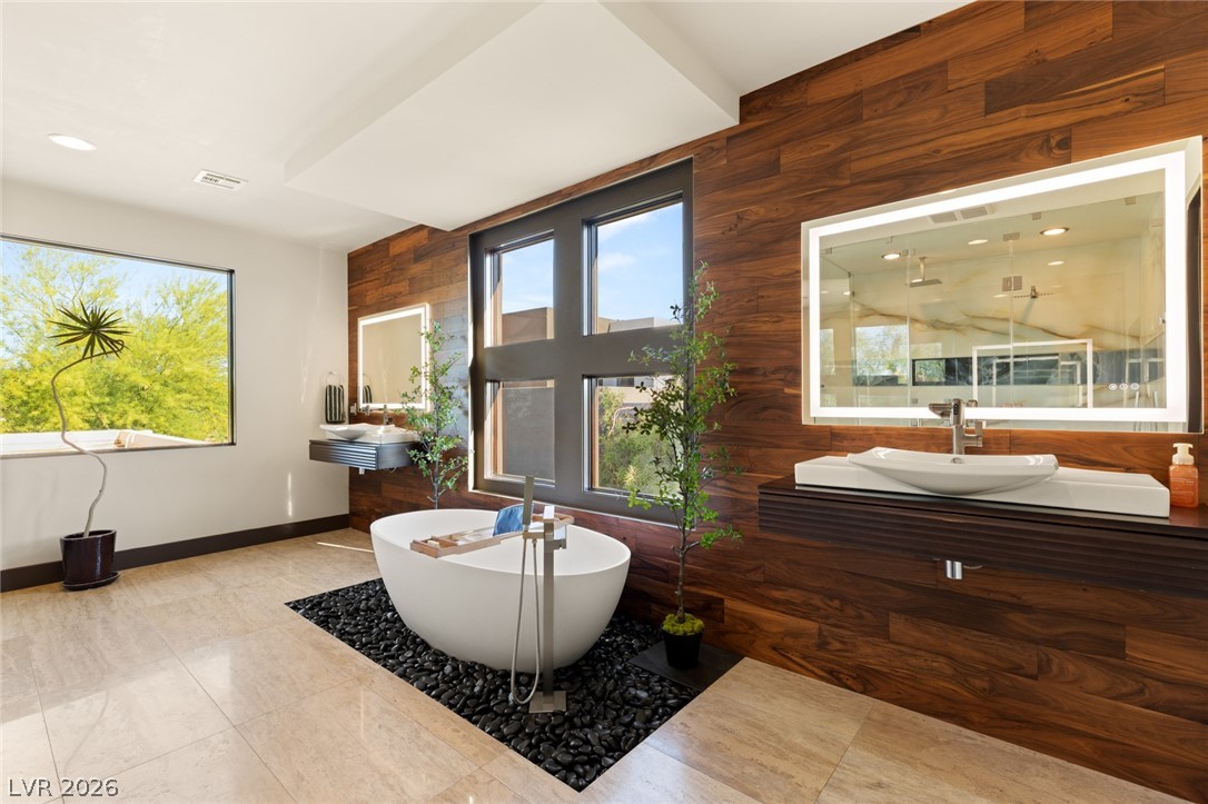 2805 Via Tazzoli Court