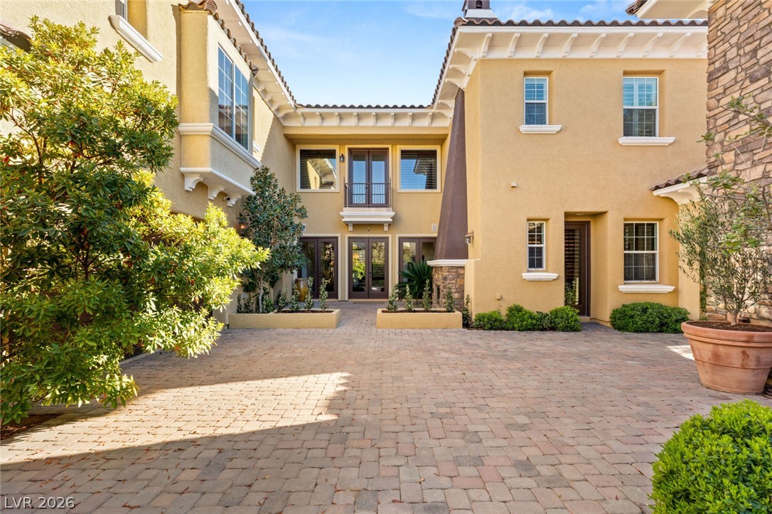 11696 Oakland Hills Drive