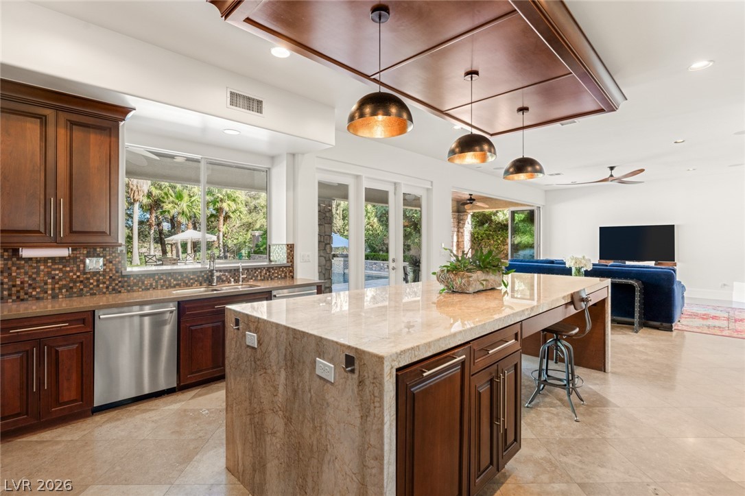 11696 Oakland Hills Drive