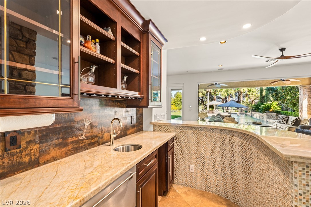 11696 Oakland Hills Drive