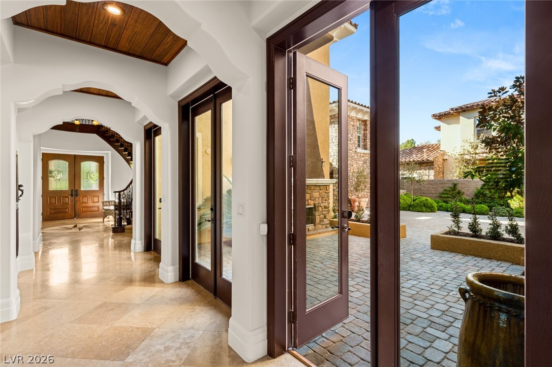 11696 Oakland Hills Drive