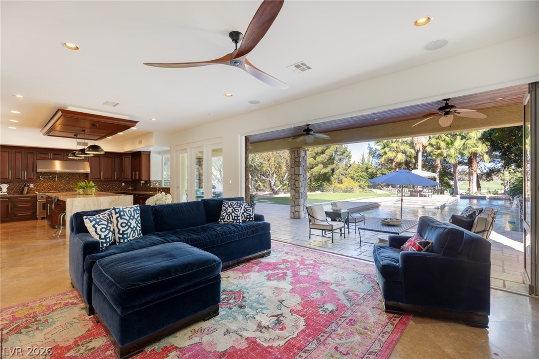 11696 Oakland Hills Drive
