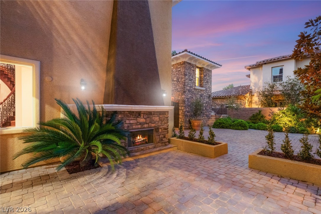 11696 Oakland Hills Drive