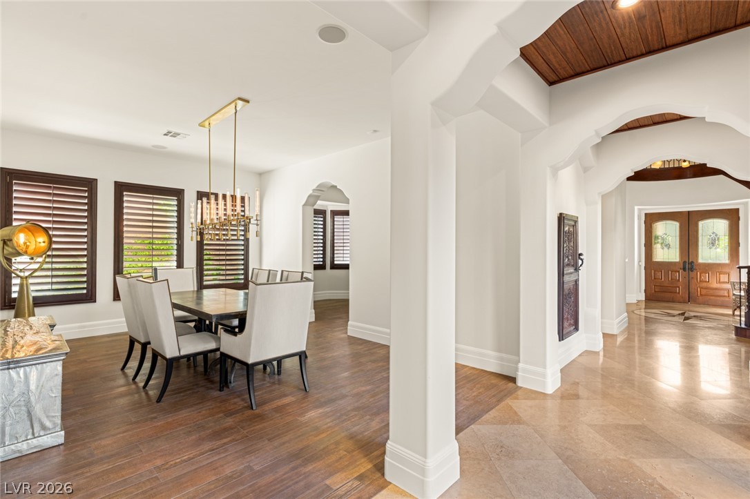 11696 Oakland Hills Drive
