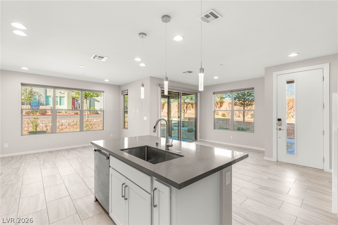 1246 Bow Peak Street 103