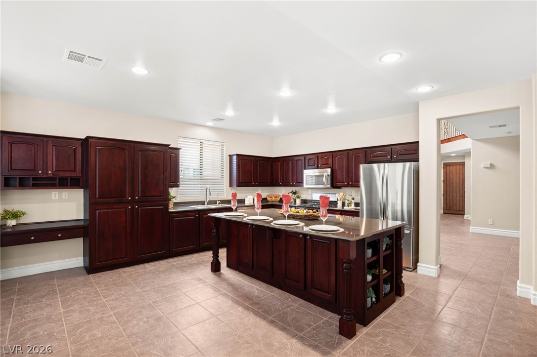 973 Via Stellato Street