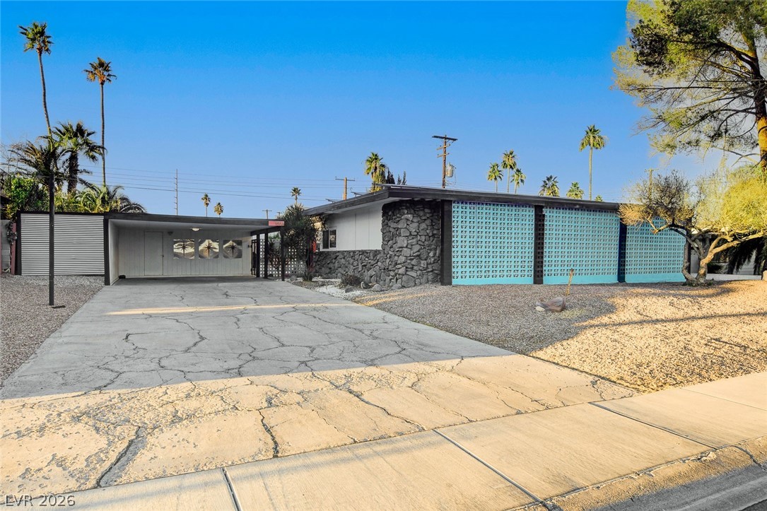 1558 Aztec Way