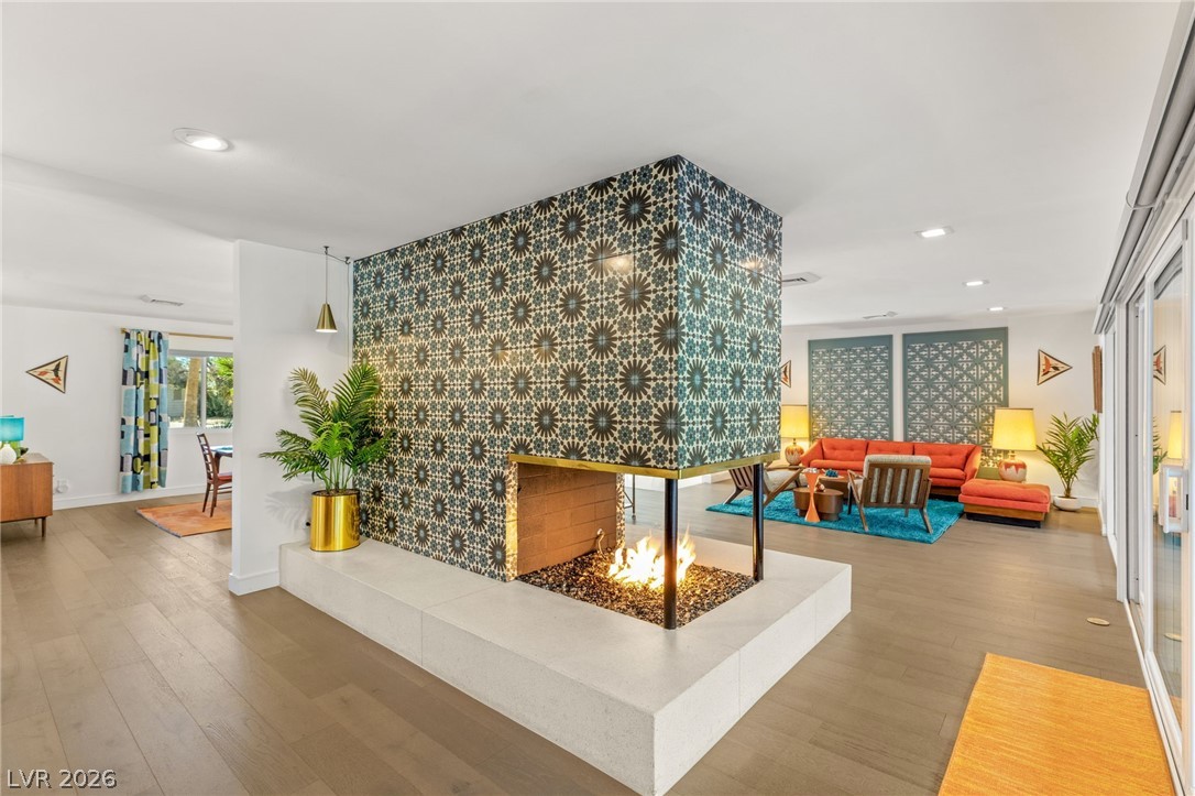 1601 South 6 Street