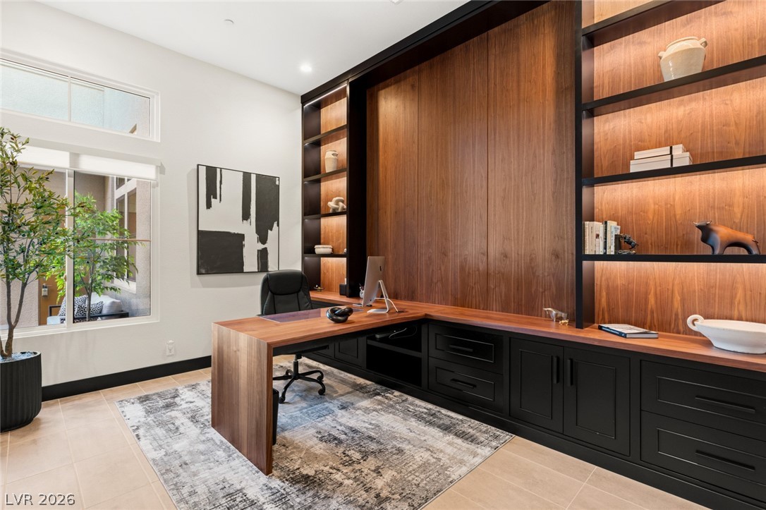 4687 Outlook Peak Street
