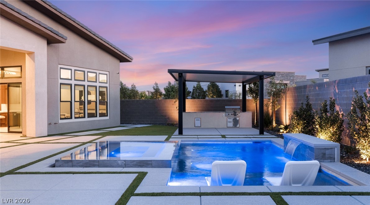 4687 Outlook Peak Street