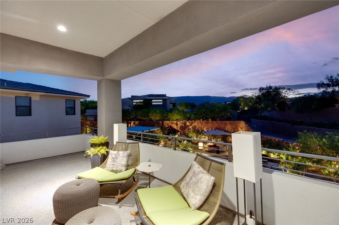 19 MOONFIRE Drive