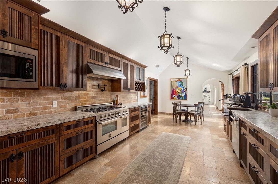 1450 Rancho Circle