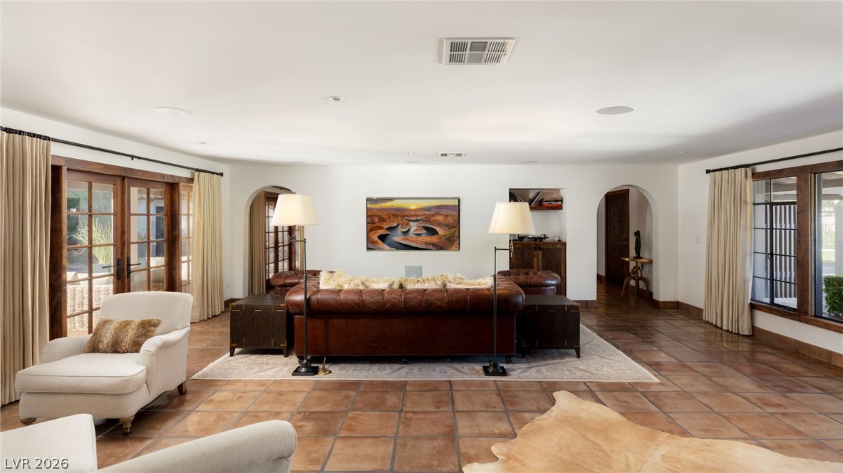1450 Rancho Circle
