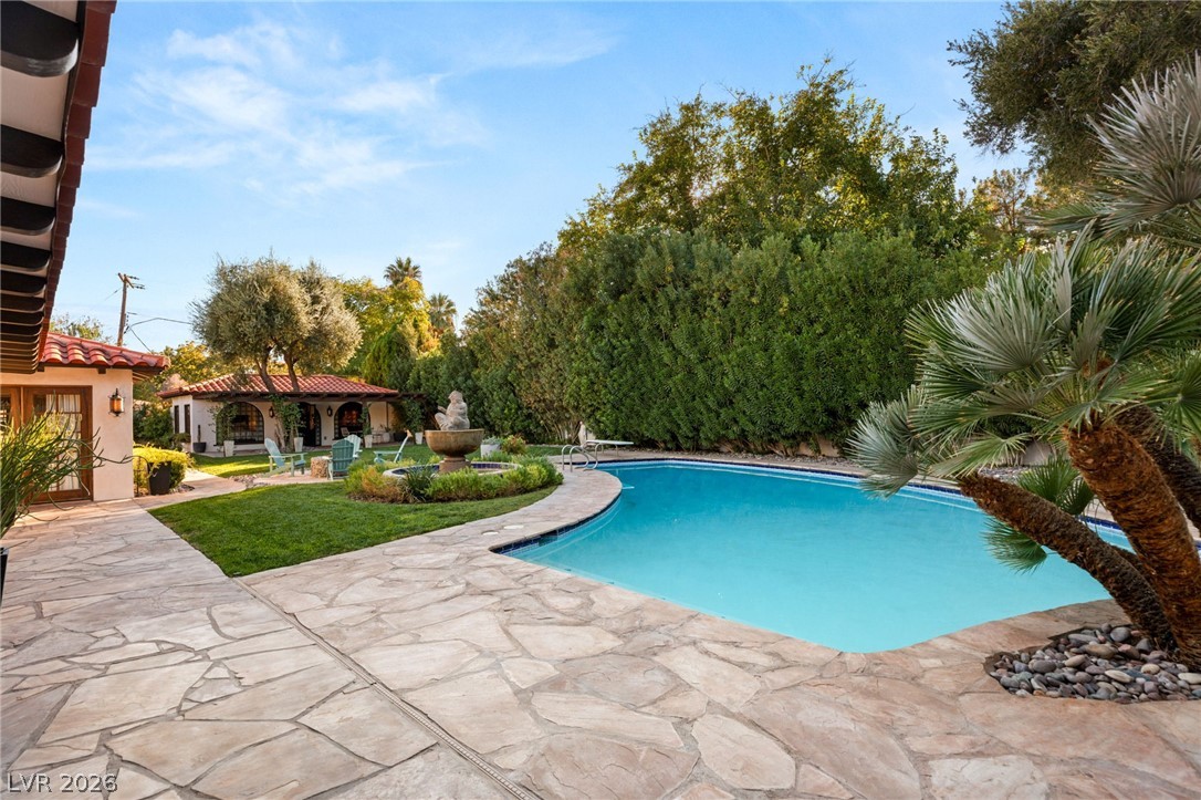 1450 Rancho Circle