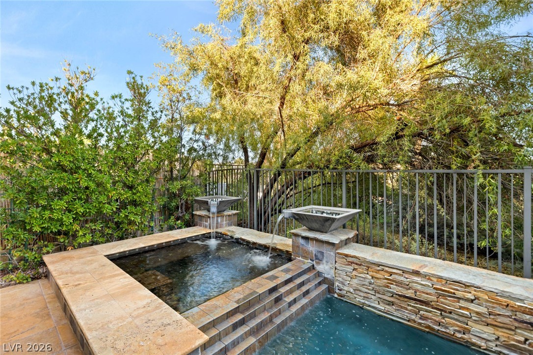 2142 Country Cove Court