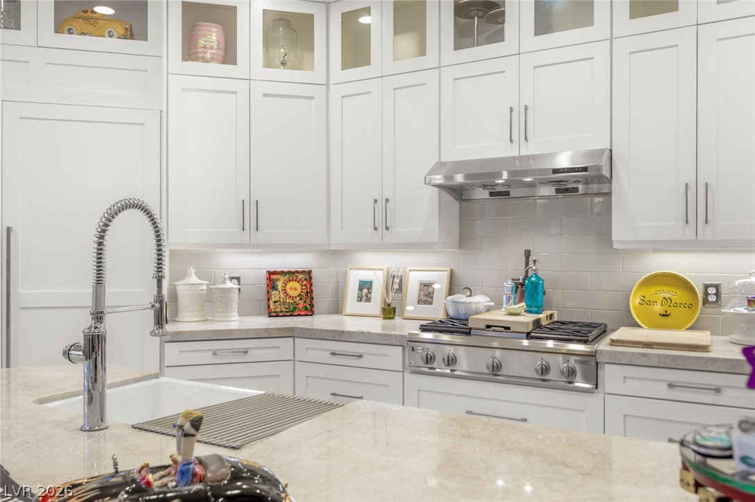 2142 Country Cove Court