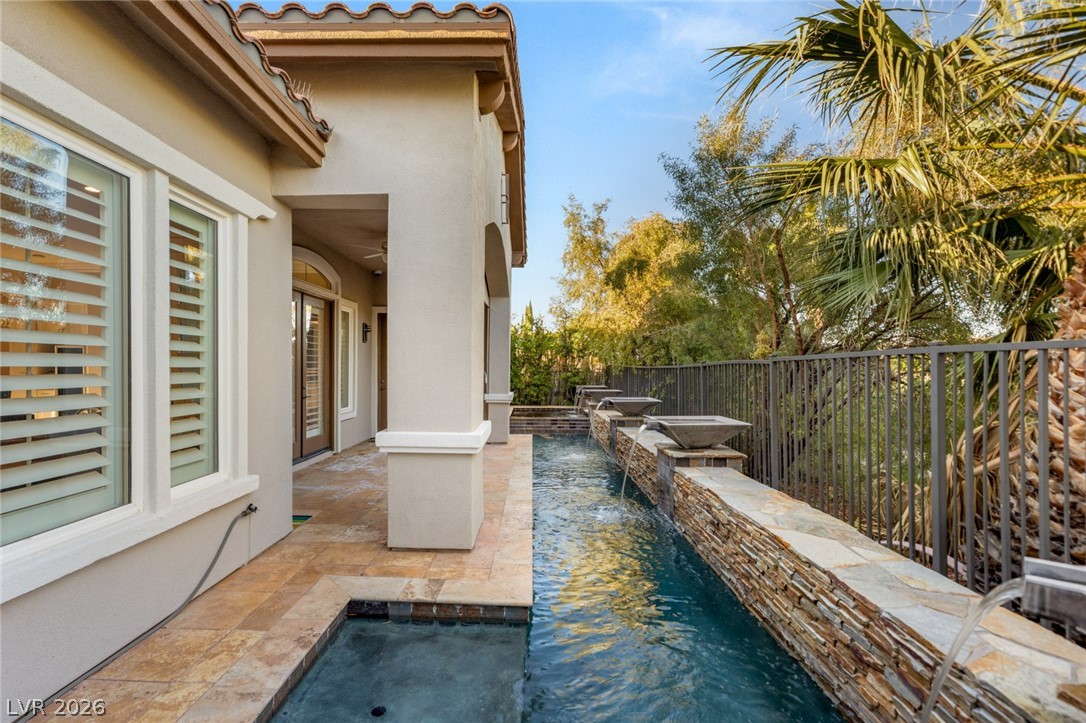 2142 Country Cove Court
