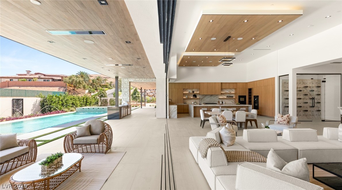 73 Olympia Canyon Way