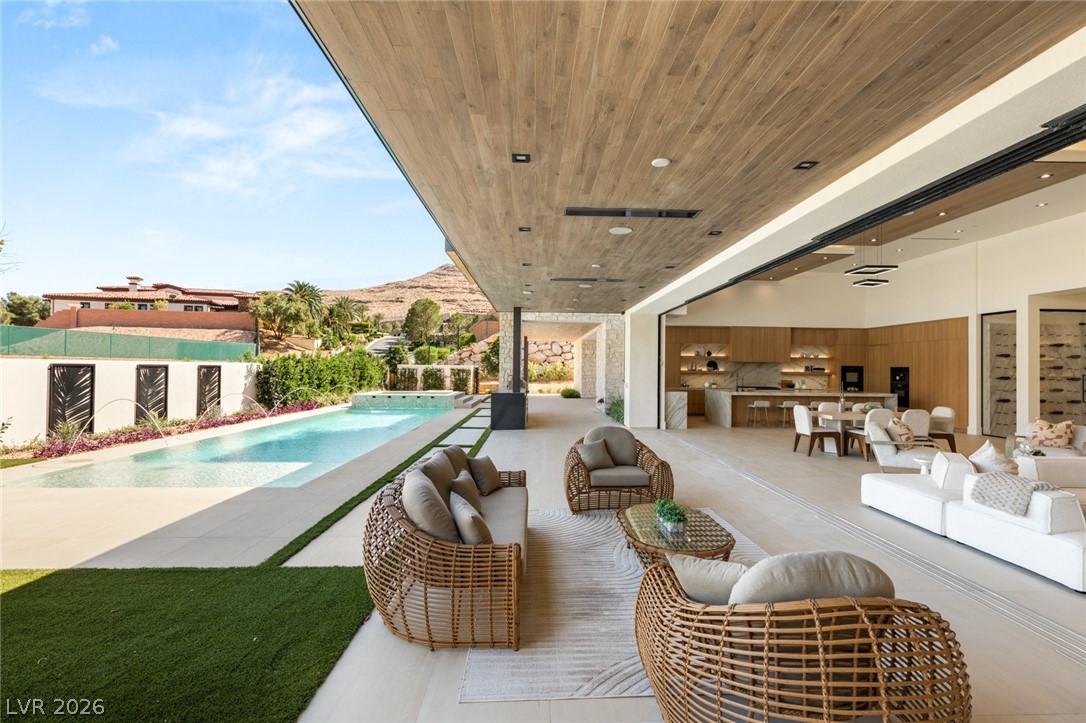 73 Olympia Canyon Way