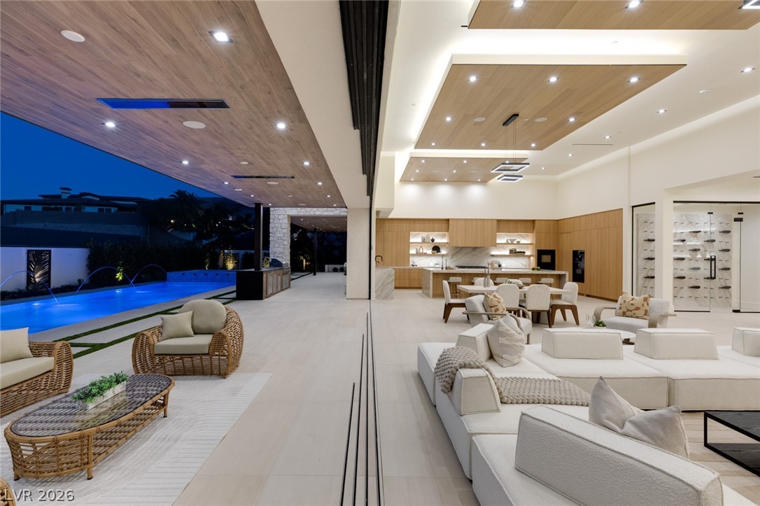 73 Olympia Canyon Way