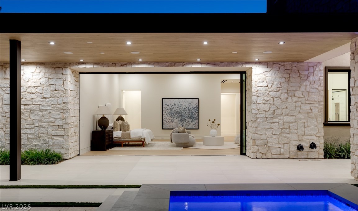 73 Olympia Canyon Way