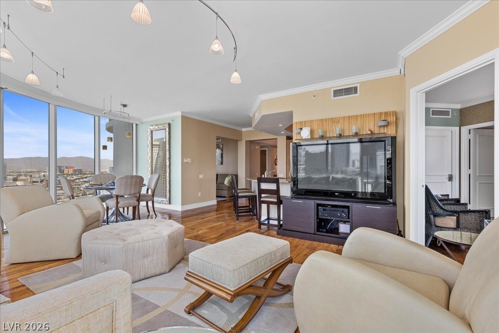 322 Karen Avenue 1608