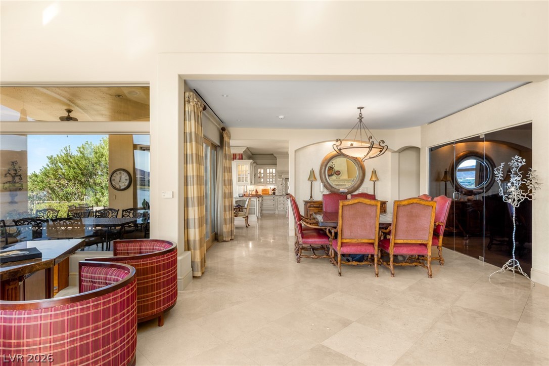 8 Rue Promenade Way