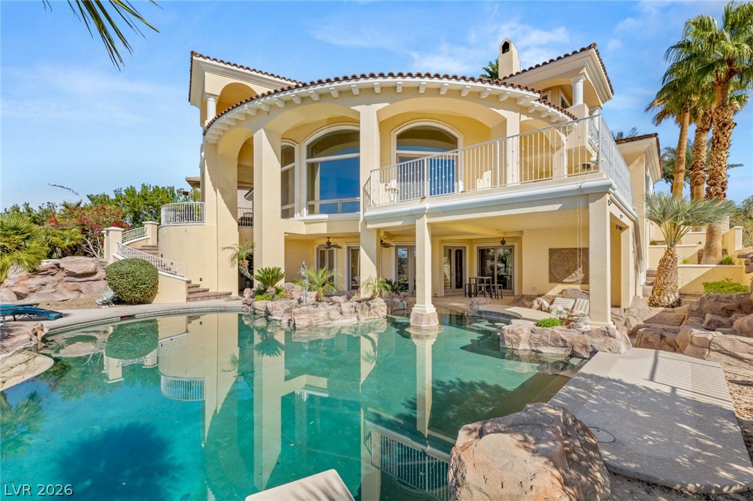 8 Rue Promenade Way