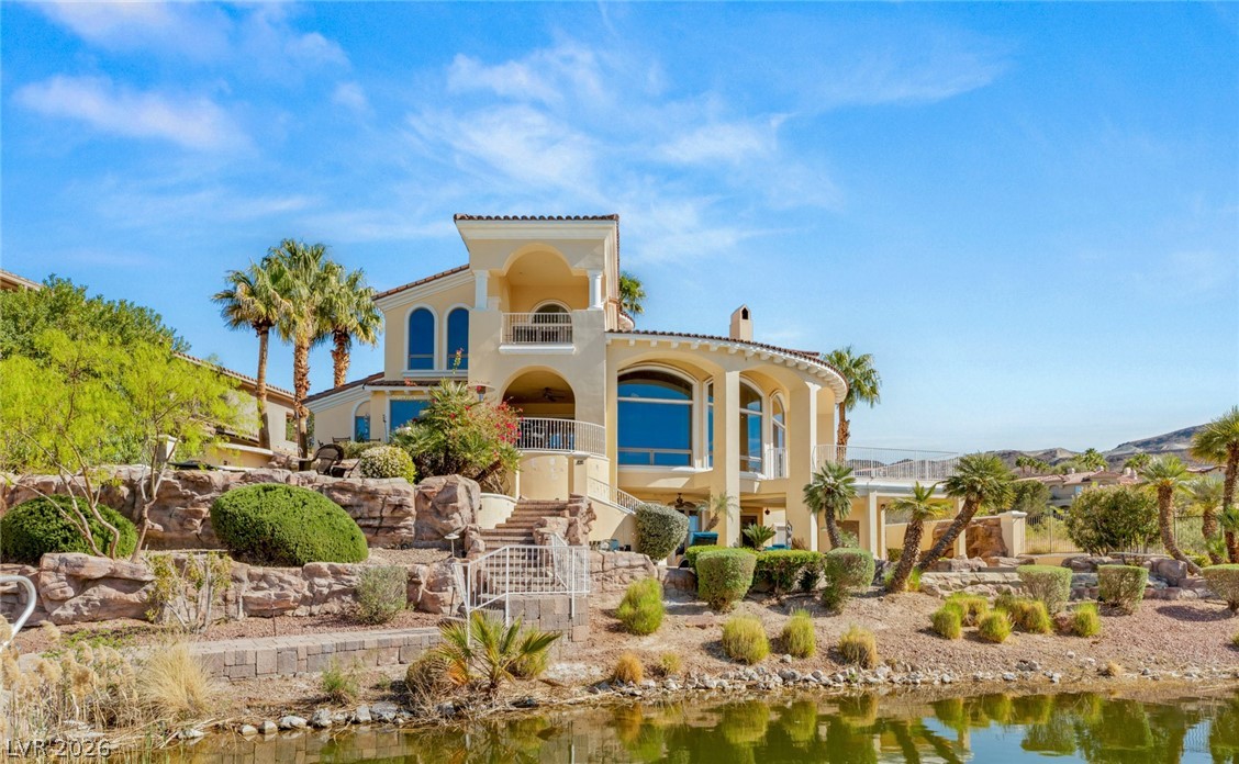 8 Rue Promenade Way