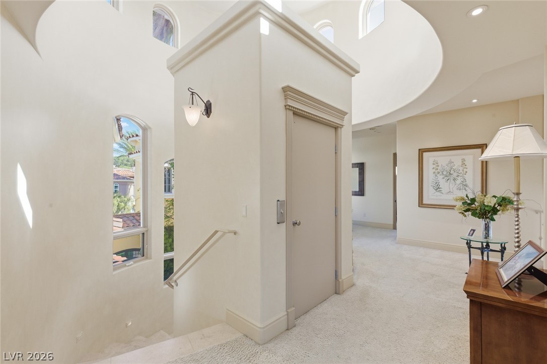 8 Rue Promenade Way