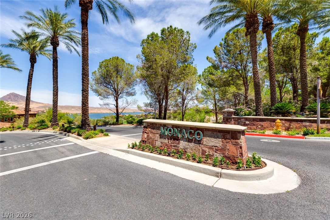 8 Rue Promenade Way