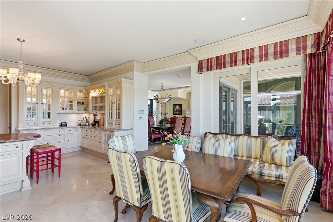 8 Rue Promenade Way