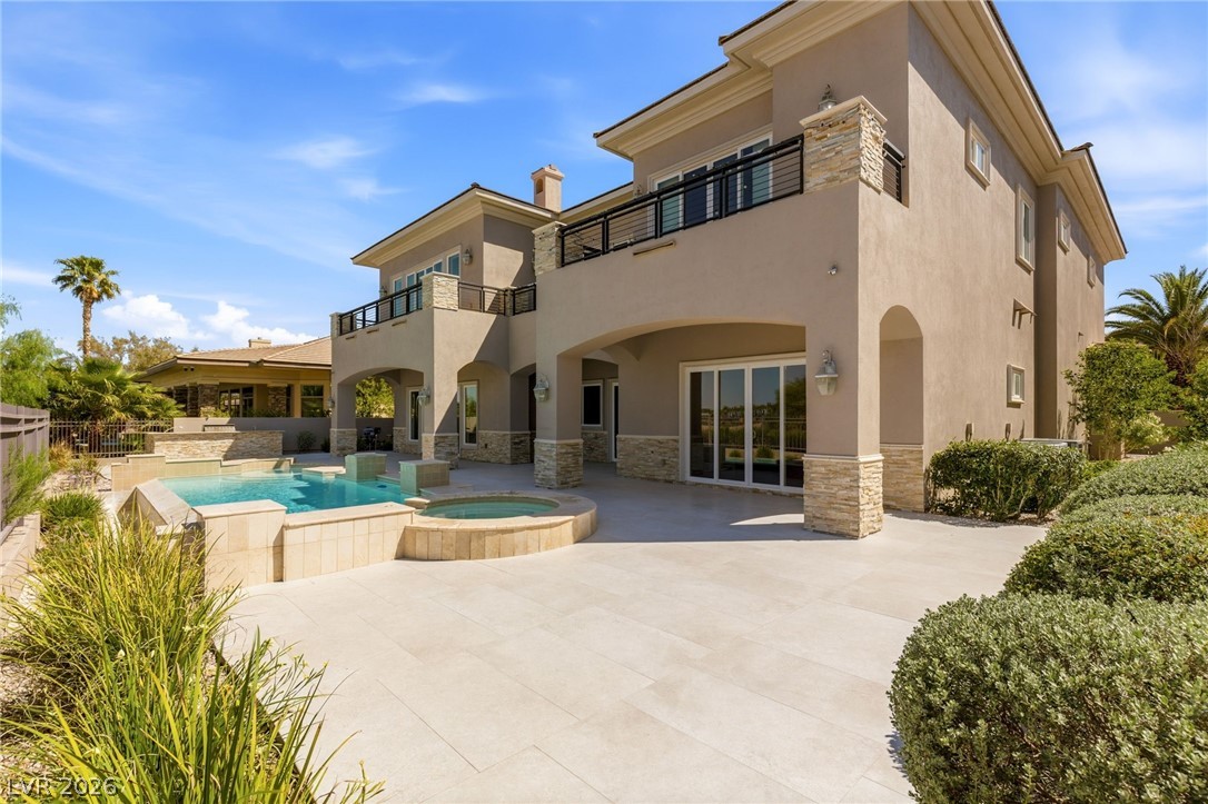 9328 Tournament Canyon Drive
