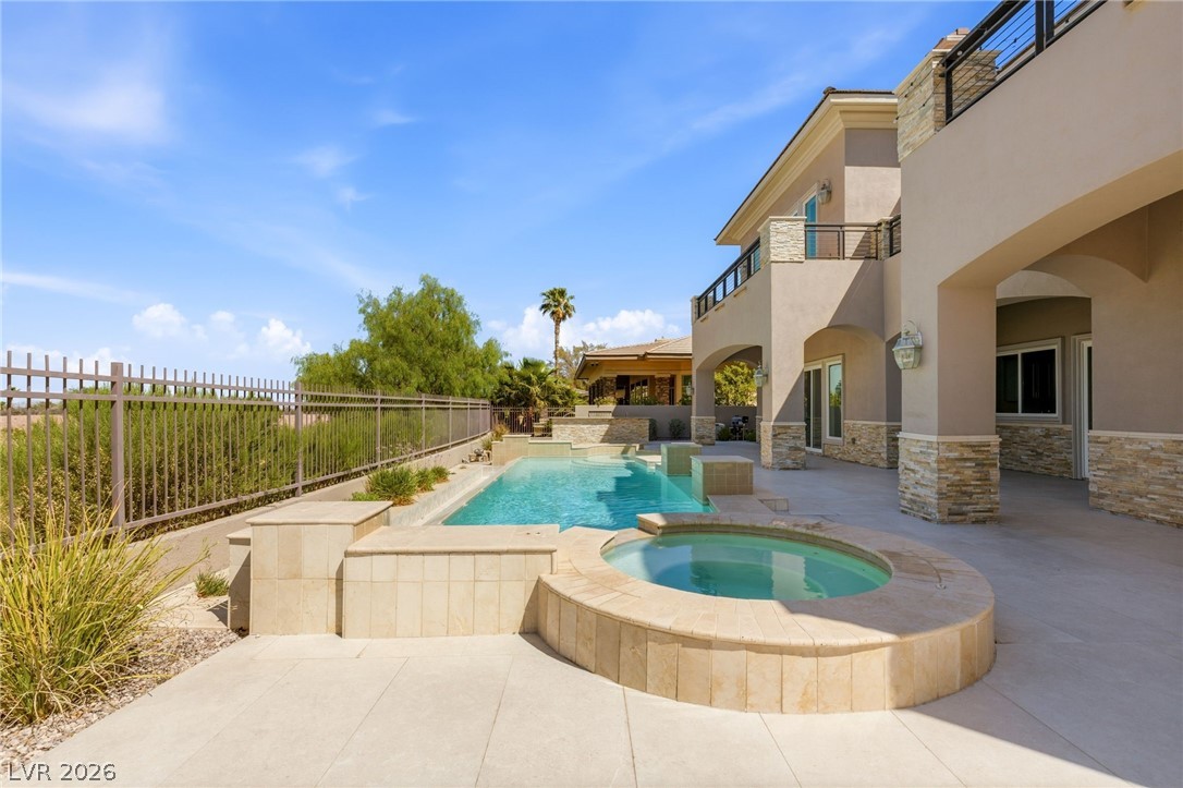 9328 Tournament Canyon Drive